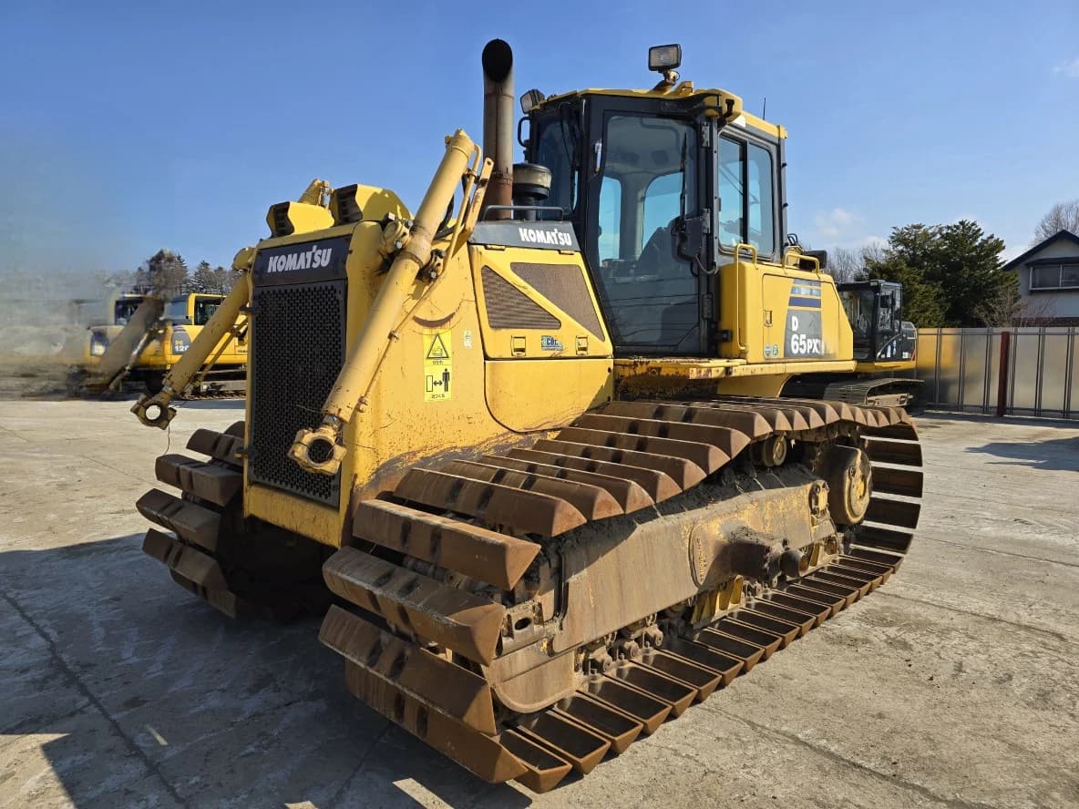 KOMATSU D65PX-16